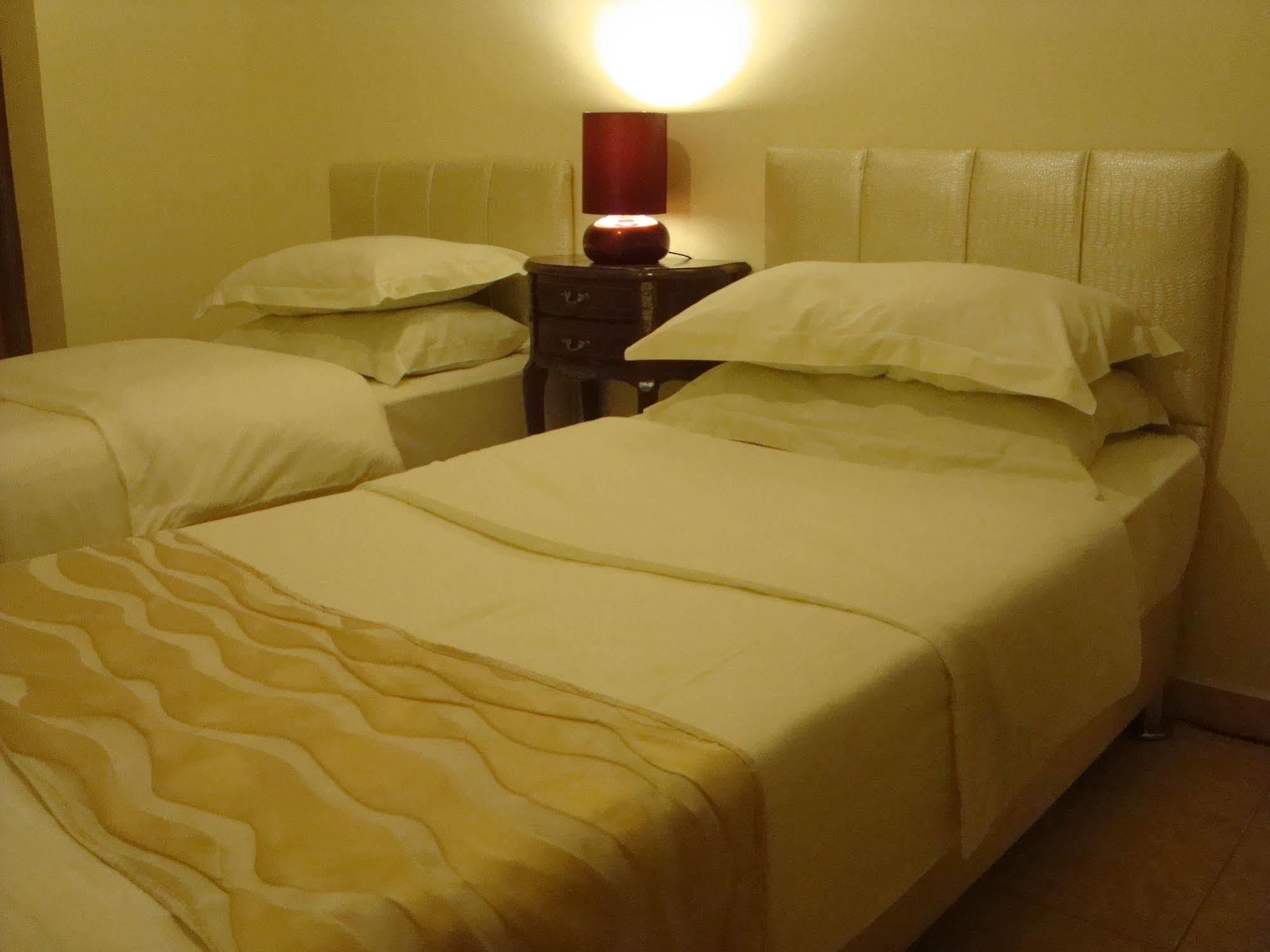 Rafi Hotel Amman Luaran gambar
